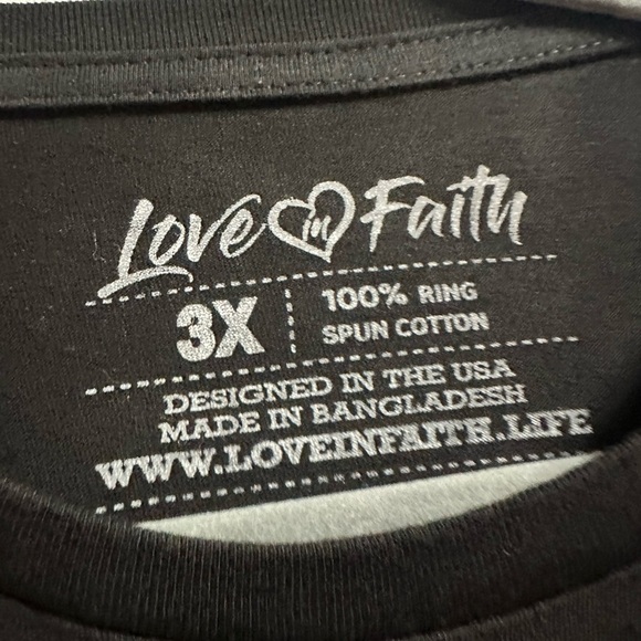 🆕 Love in Faith | Leopard Faith Cross | Christian T-Shirts for Women 3X - Picture 5 of 6